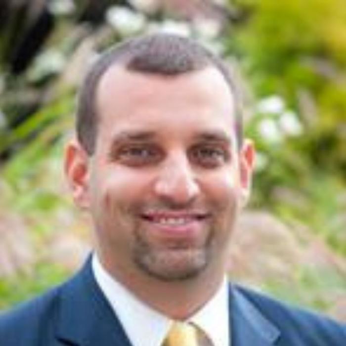 Jonathan Ragone Headshot